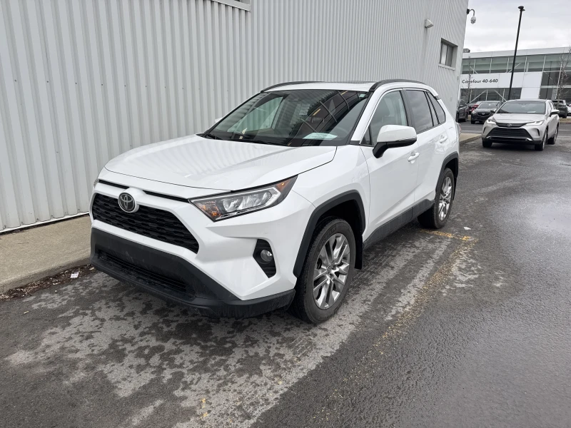 2021 TOYOTA RAV4 used and pre-owned for sales near Repentigny and Montréal