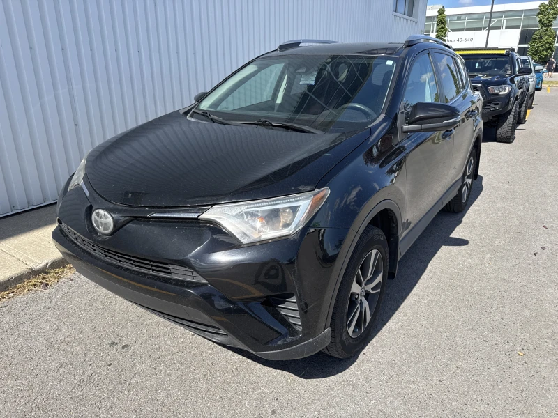 2018 TOYOTA RAV4 used and pre-owned for sales near Repentigny and Montréal