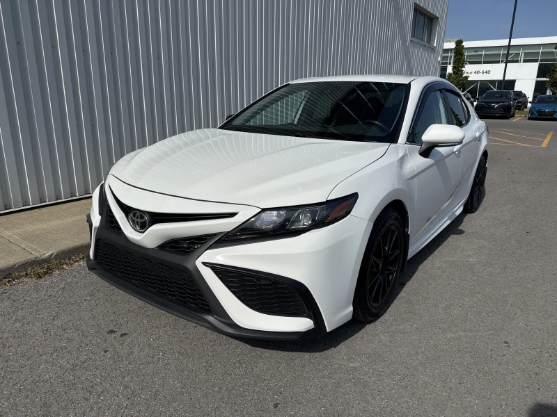 TOYOTA CAMRY 2021 à vendre près Repentigny et de Montréal