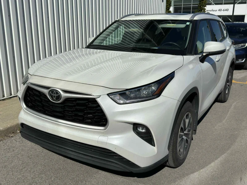2023 TOYOTA HIGHLANDER used and pre-owned for sales near Repentigny and Montréal