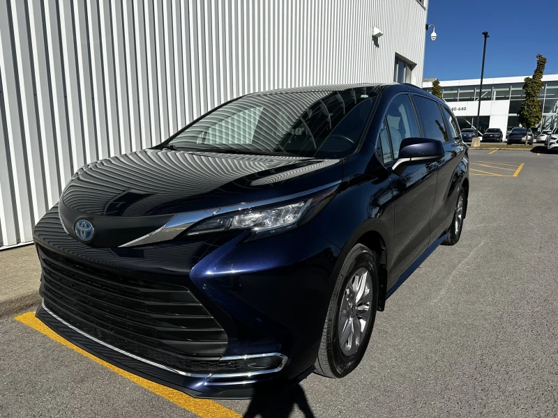2023 TOYOTA SIENNA used and pre-owned for sales near Repentigny and Montréal