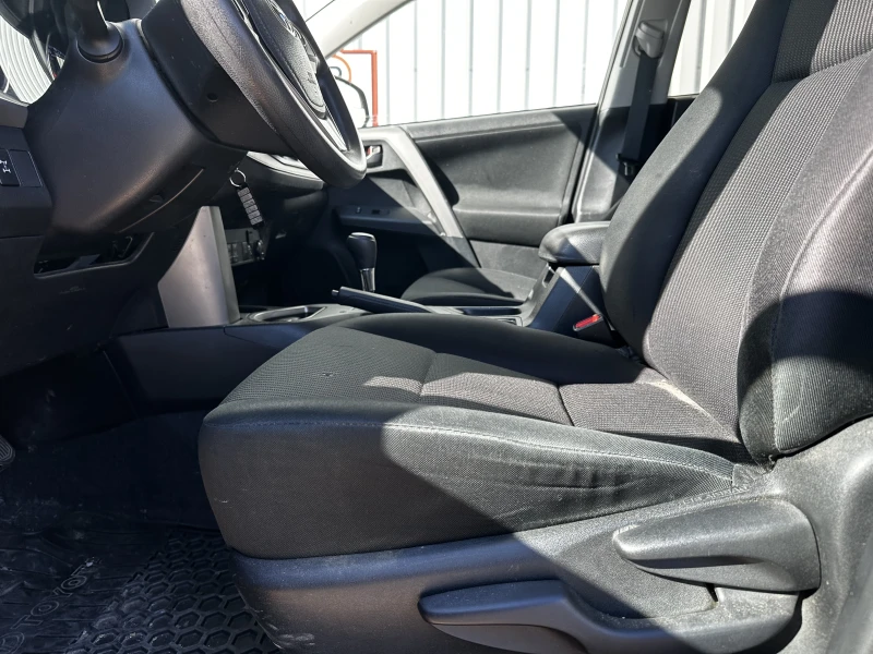 2017 TOYOTA RAV4 used and pre-owned for sales near Repentigny and Montréal à vendre