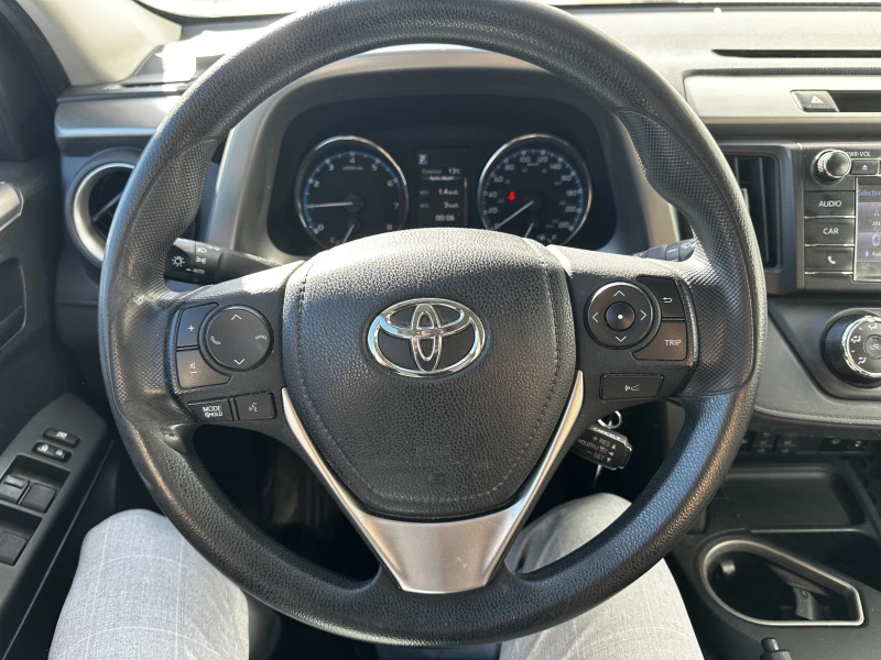 2017 TOYOTA RAV4 used and pre-owned for sales near Repentigny and Montréal à vendre