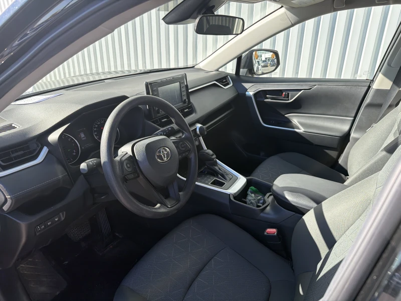 2022 TOYOTA RAV4 used and pre-owned for sales near Repentigny and Montréal à vendre