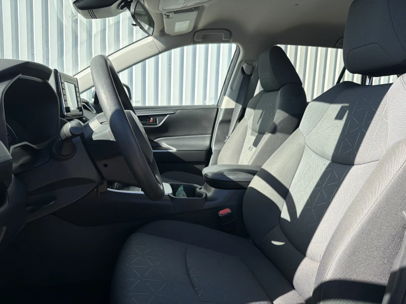 2022 TOYOTA RAV4 used and pre-owned for sales near Repentigny and Montréal à vendre