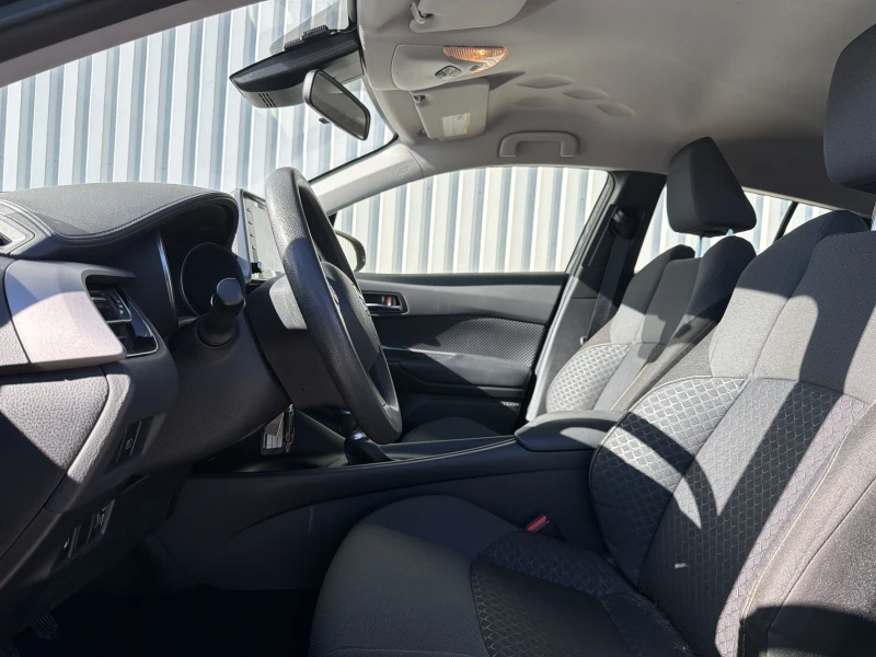 2021 TOYOTA C-HR used and pre-owned for sales near Repentigny and Montréal à vendre
