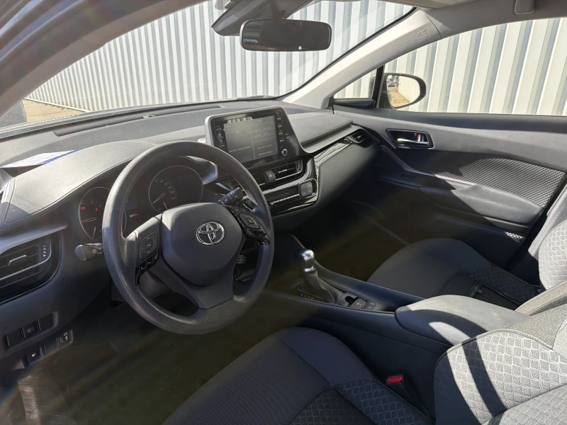 2021 TOYOTA C-HR used and pre-owned for sales near Repentigny and Montréal à vendre