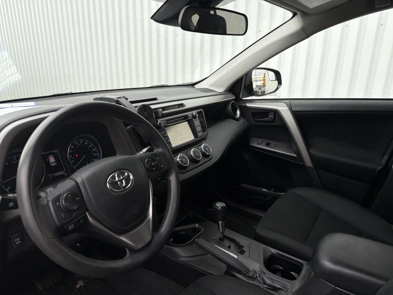 2018 TOYOTA RAV4 used and pre-owned for sales near Repentigny and Montréal à vendre