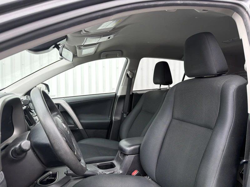 2018 TOYOTA RAV4 used and pre-owned for sales near Repentigny and Montréal à vendre