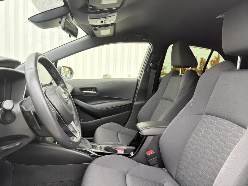 2020 TOYOTA COROLLA À HAYON used and pre-owned for sales near Repentigny and Montréal à vendre