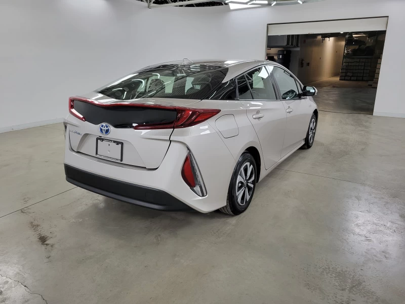 TOYOTA PRIUS PRIME 2018 à vendre près Repentigny et de Montréal à vendre