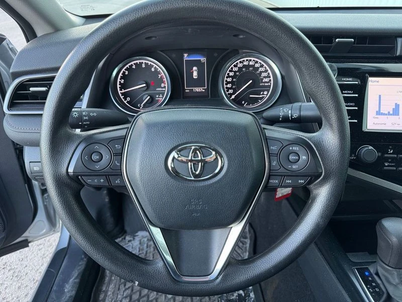 TOYOTA CAMRY 2020 à vendre près Repentigny et de Montréal à vendre