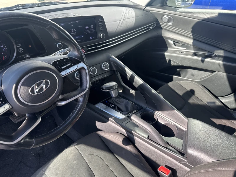HYUNDAI ELANTRA 2022 à vendre près Repentigny et de Montréal à vendre