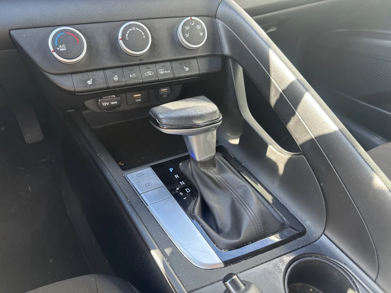 HYUNDAI ELANTRA 2022 à vendre près Repentigny et de Montréal à vendre